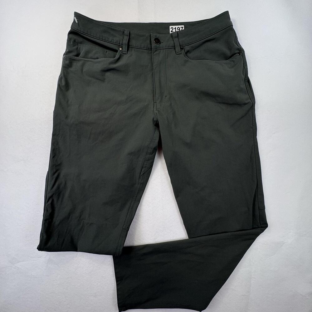Lululemon Chino Pants Mens 32x30 Green Slim Microfiber Tech Casual Performance